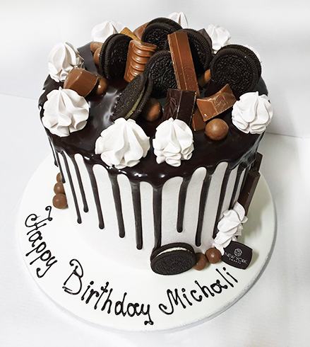 Cake with Chocolates 02