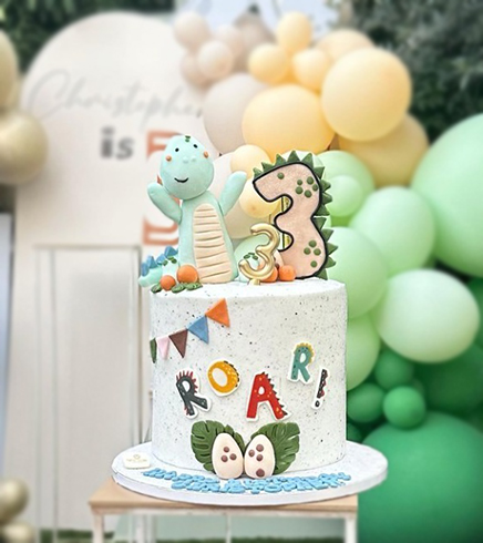 Dinosaur Cake 15