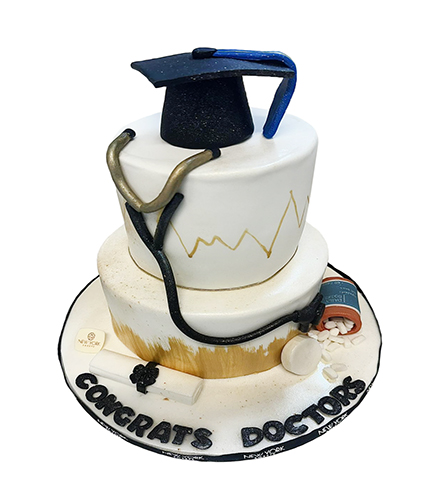 Graduation Cake 09